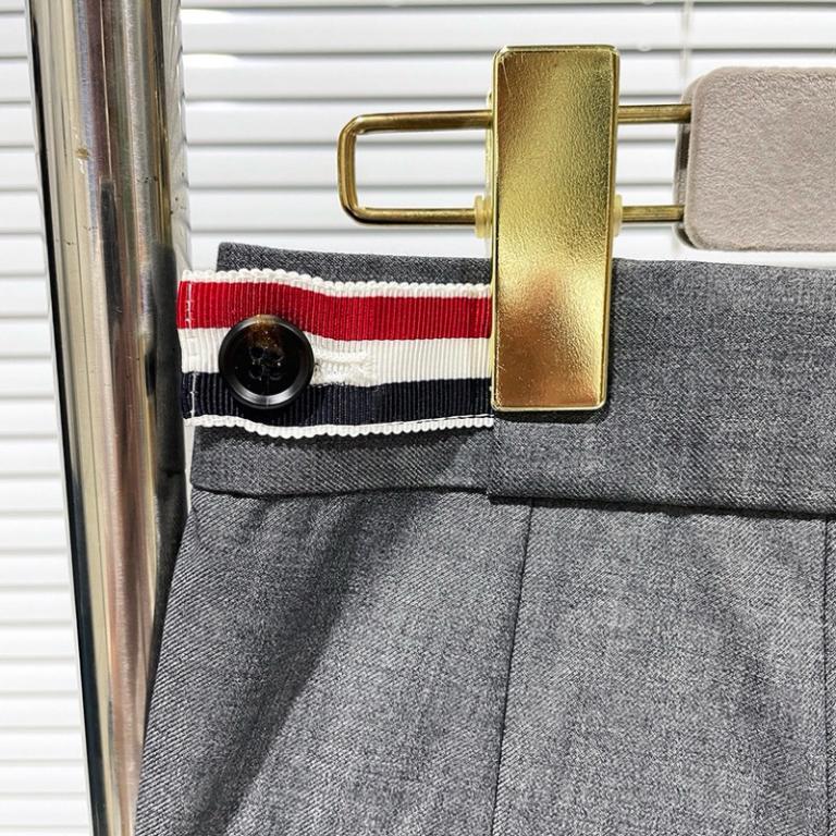 ️[Hight Quality] Goods! Thom Cropped Pants - Exquisite Rib … in Taman Johor Jaya - Image 1