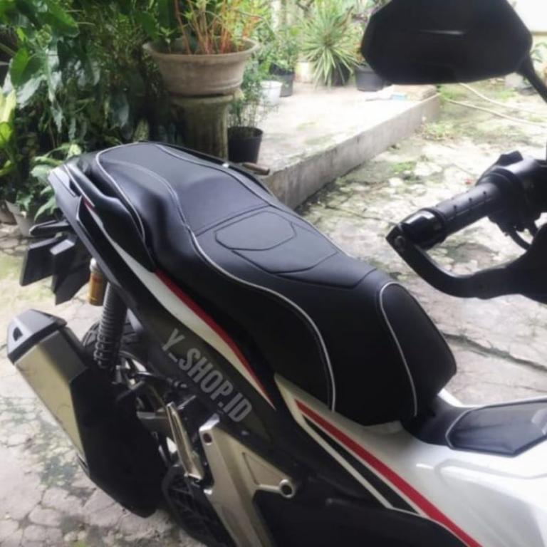 Adv 150 160 Short Motorcycle Seat with Solid Layer, MBtech … in Klebang Besar - Image 1