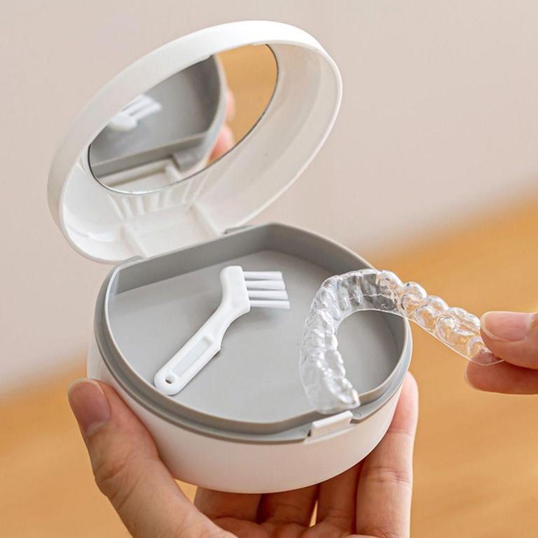 NAESV Orthodontic Retainer Case, Double Layer Shell Shaped … in Kota Kinabalu - Image 1