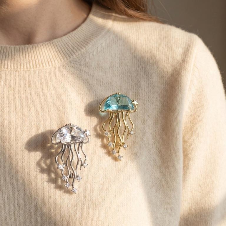 ELLSWORTH Jellyfish Crystal Lapel Pins, Rhinestone Light … in Johor Bahru - Image 1