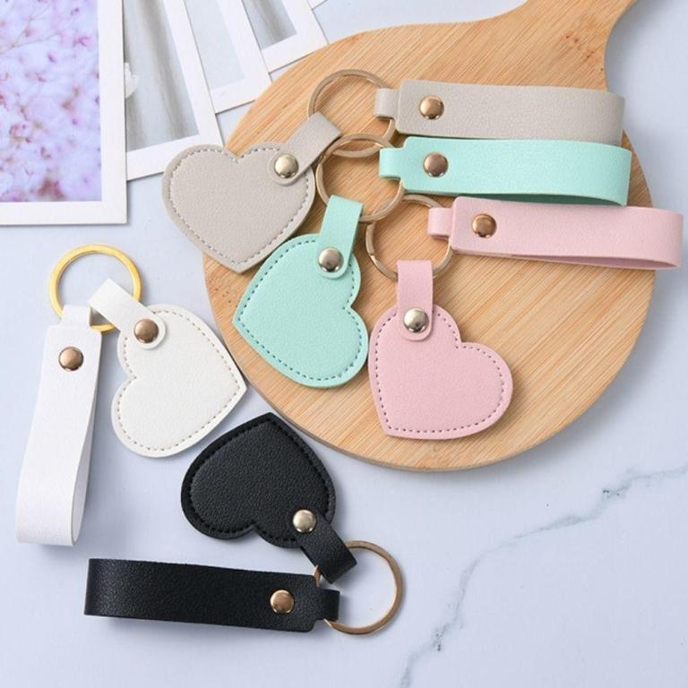 FALLFORBEAUTY Heart Shape Keychain, PU Solid Color Leather … in Petaling Jaya - Image 1