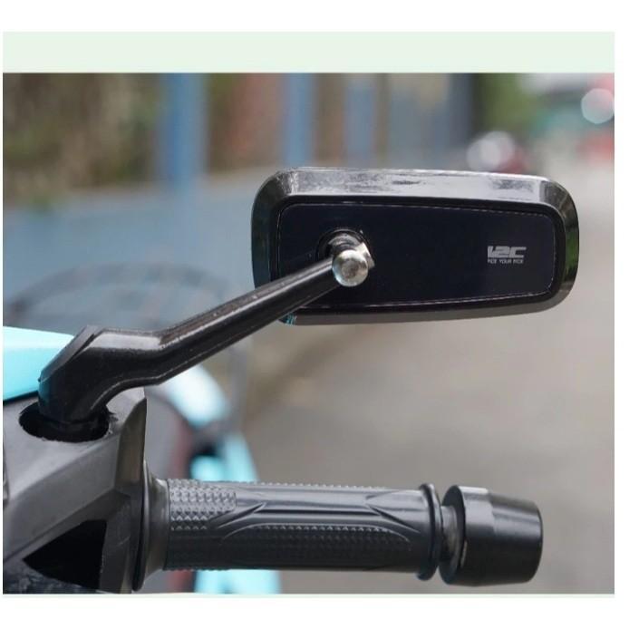 Compact motorcycle rearview mirror in Klebang Besar - Image 1