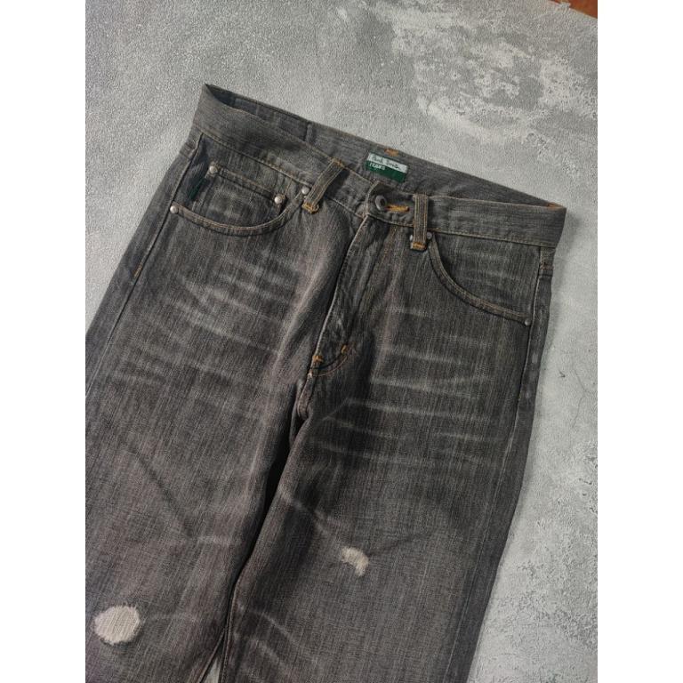 REGULAR JEANS in Kuala Lumpur - Image 1