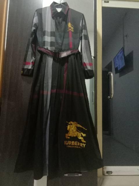 Burberry Robe ORI SHR MAXY DRESS SCUBA Robe MAXI Adult … in Petaling Jaya - Image 1