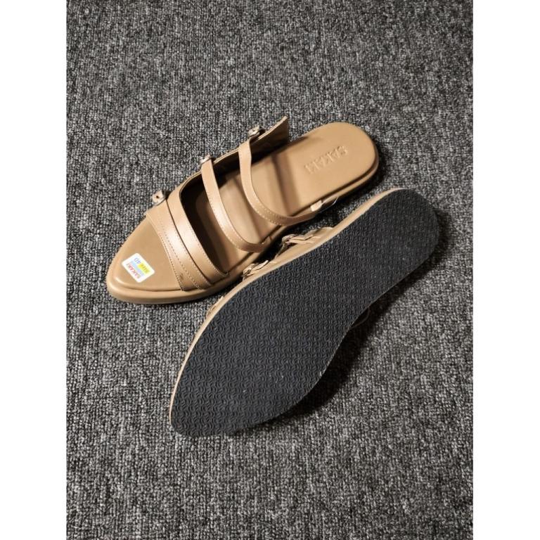 |FOOT| SLIP ON SANDALS in Bishan - Image 1