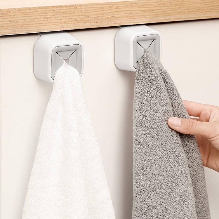 Towel Rack Punch-Free Bathroom Storage Hook Kitchen Rag … in Woodlands - Image 1