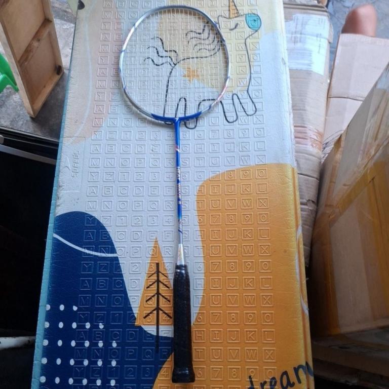 Flypower Heat Wave 8 Racket (second hand) in Mandai - Image 1