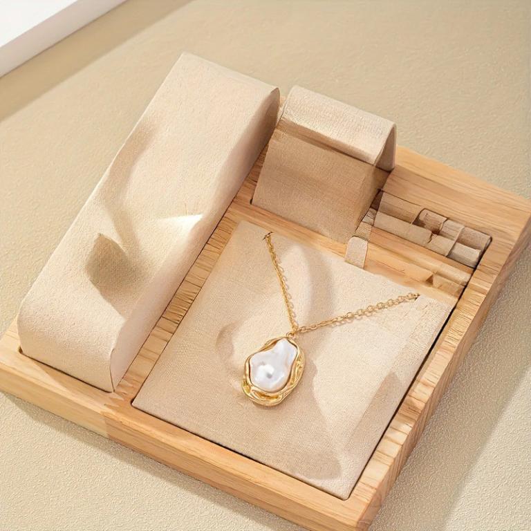 Punk Style Alloy Exaggerated Irregular Shape Necklace … in North-Eastern Islands - Image 1