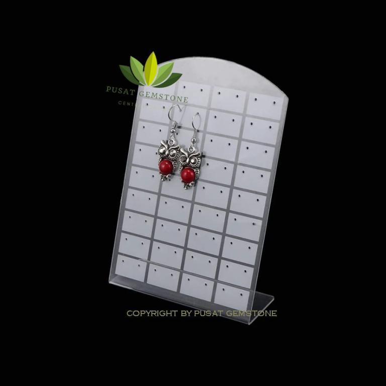 Acrylic Earring Display Case in North-Eastern Islands - Image 1