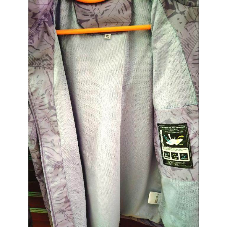 (2nd Hand) Waterproof Jacket Snowproof Windproof Cold … in Bukit Merah - Image 1