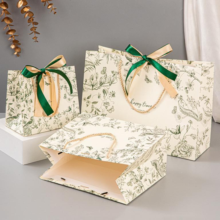 Pale Yellow Gift Bag + Handle + Ribbon, Hand-painted … in Sembawang - Image 1