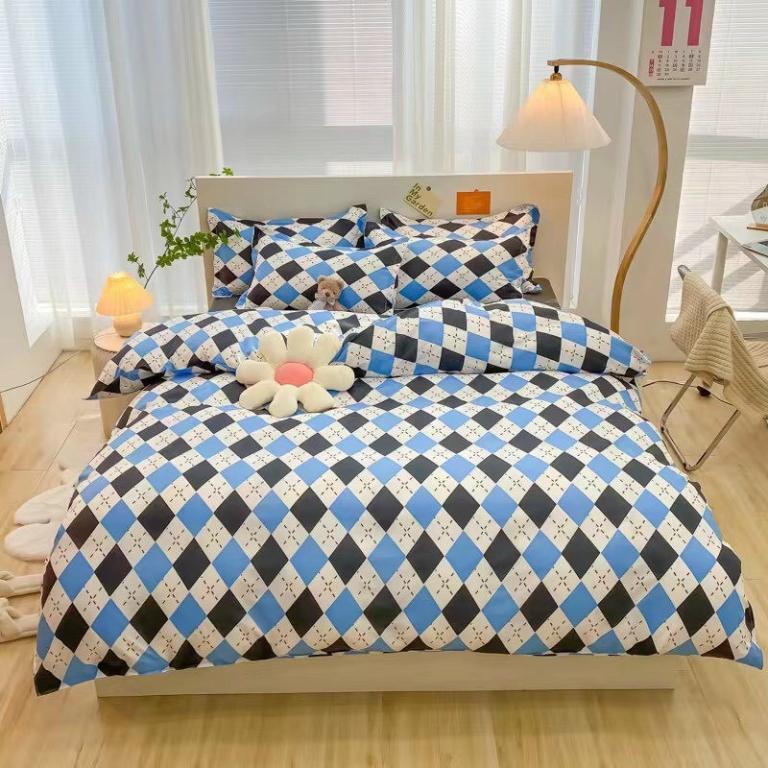 Poly 4 bed sheet Set soft and smoothPiece with many patterns in Geylang - Image 1