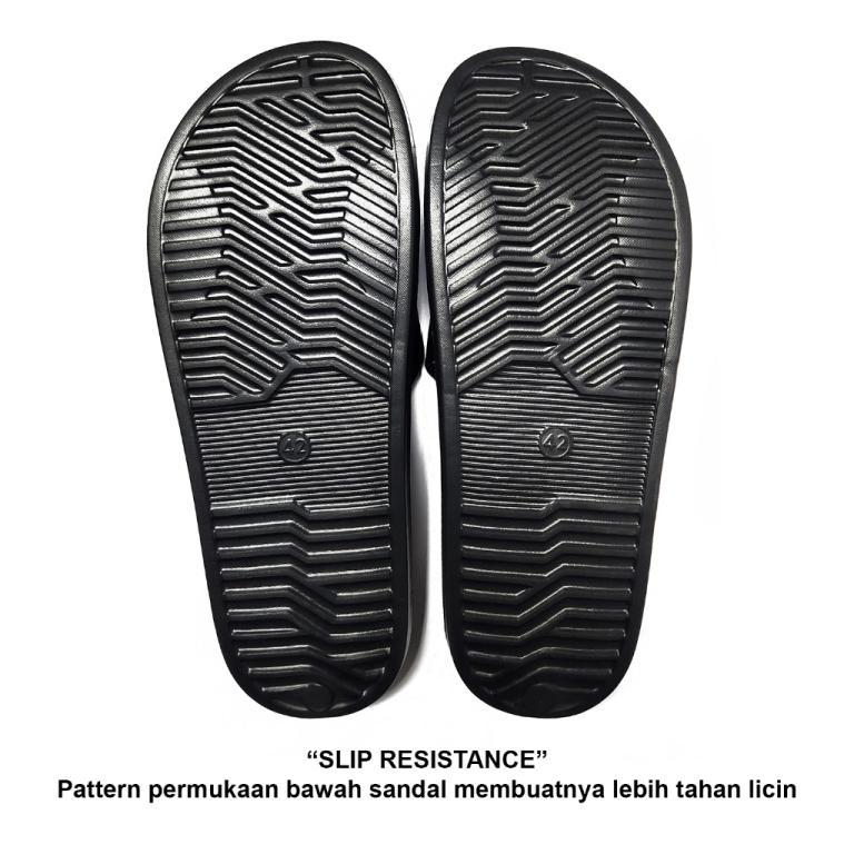 MDFK TAG LOGO RELAX SLIDE SANDALS SLIDES in North-Eastern Islands - Image 1