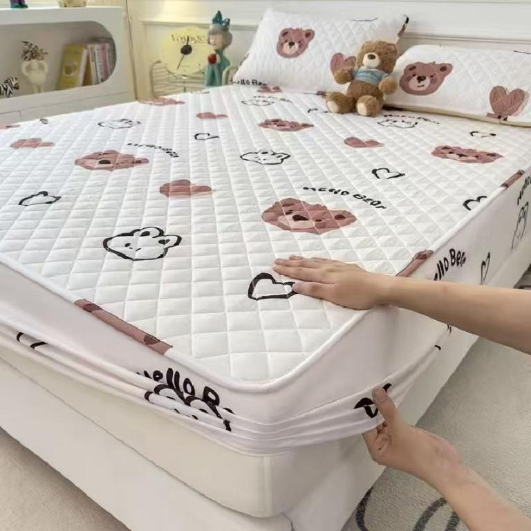 Hello Bear Pattern Mattress And Other Patterns With Topper … in Bukit Batok - Image 1