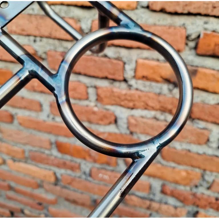 Edwan Bao Coffee Rack in North-Eastern Islands - Image 1