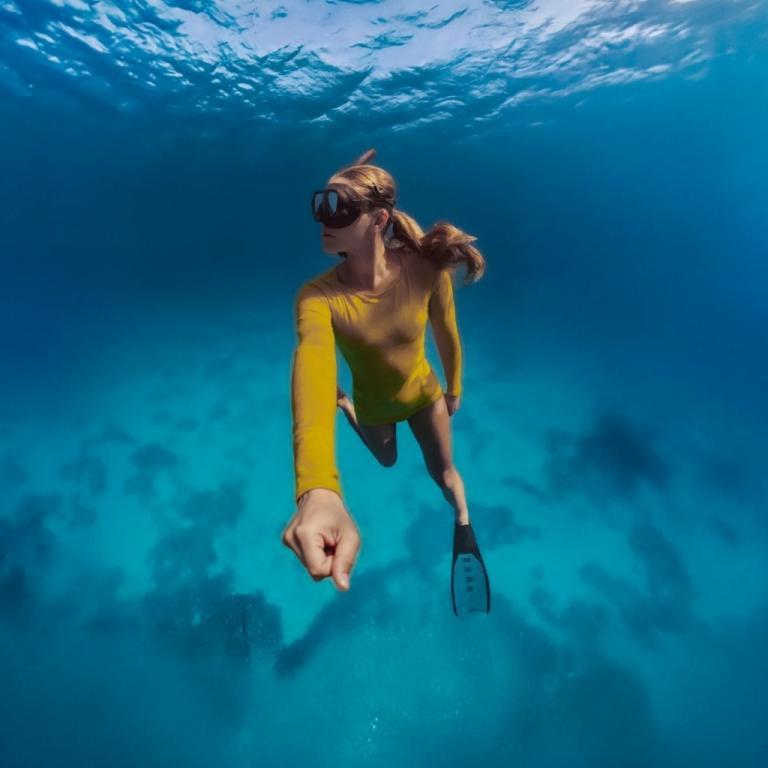 Insta360 X5 Invisible Dive Case Pro in North-Eastern Islands - Image 1