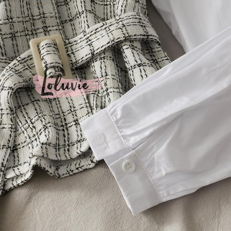 623 - AKIRA TOP LONG SLEEVE in Woodlands - Image 1