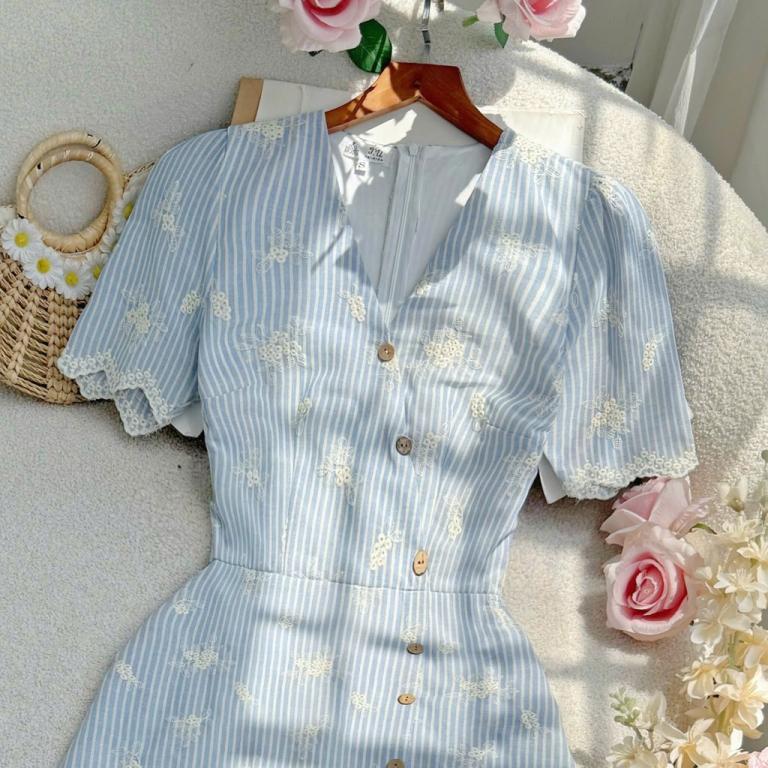 TuTu Store Design Embroidered Bucket Dress Suitable for … in Bukit Merah - Image 1