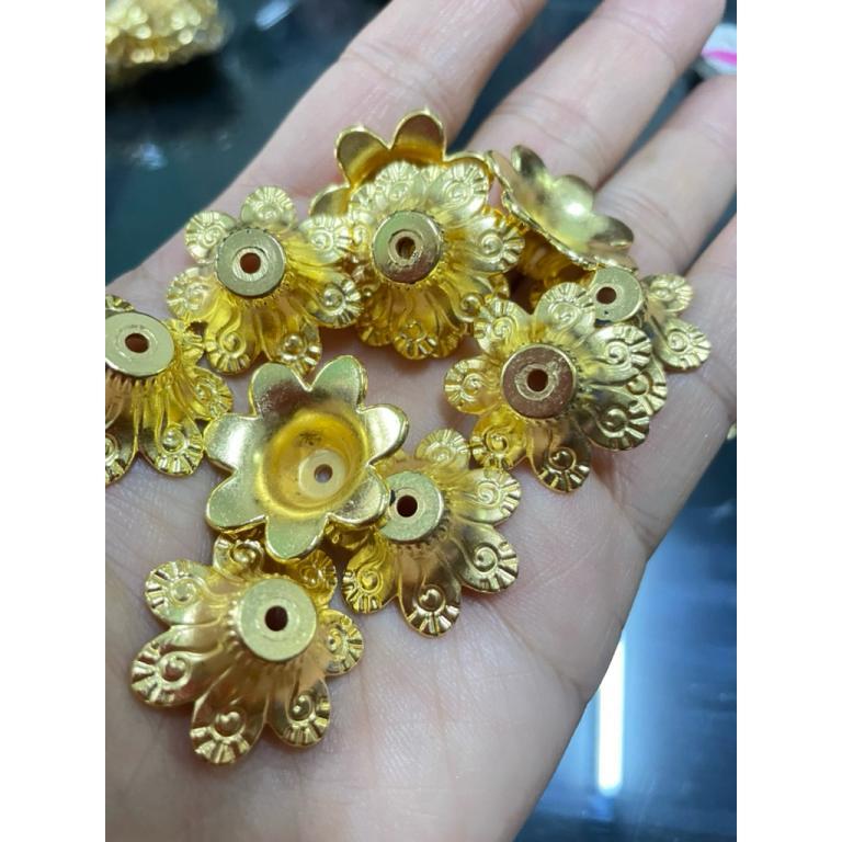 Pearl Flower Beads Japanese Gold Work Beautiful Pattern … in Woodlands - Image 1
