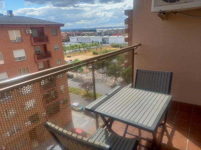 APARTAMENTO AMUEBLADO EN VALDEPASILLAS en Badajoz - Imagen 1