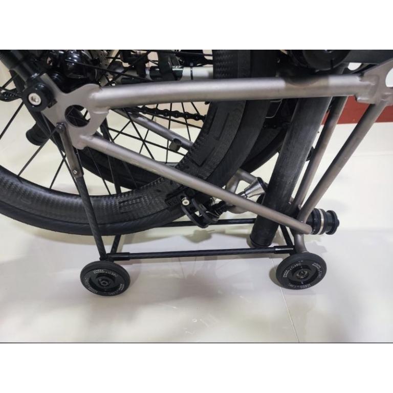 Light weight Carbon Mini Rack for Brompton Model E or no … in Mandai - Image 1