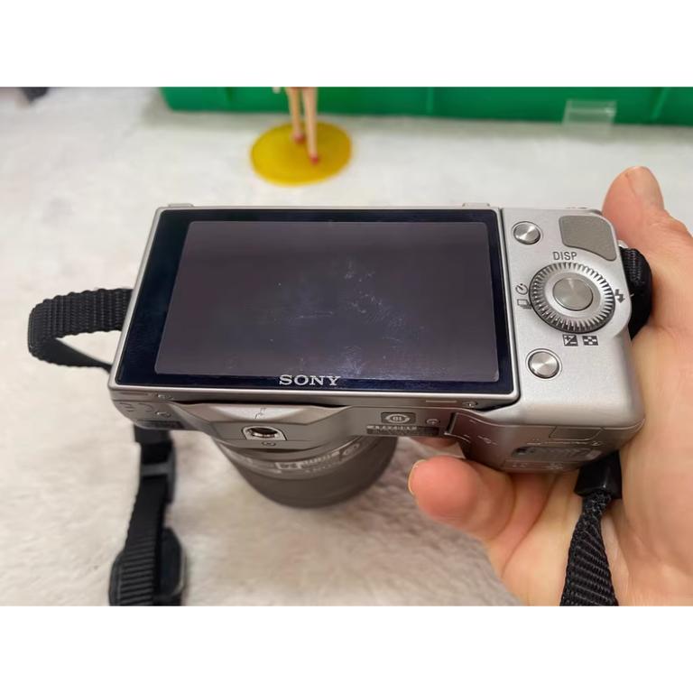 Sony NEX-5 Digital Camera Type: Mirrorless Camera Kit (with … in Bishan - Image 1