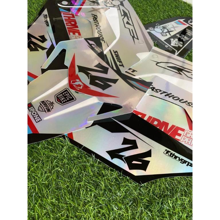 New Crf 150 L Hologram Full Body Decal StickerDesign (Full … in North-Eastern Islands - Image 1