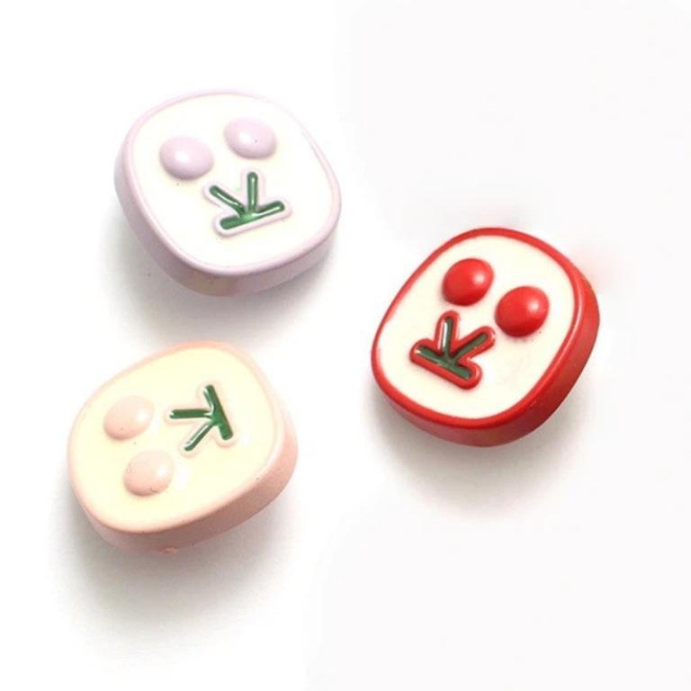 5Pcs 20mm Irregular Shape Cherry Pattern Sewing Button … in Bukit Batok - Image 1