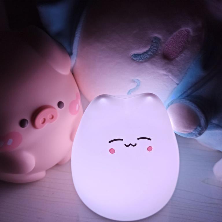 Mini Cat Shaped Night Light With Seven-Color Touch Control … in Mandai - Image 1