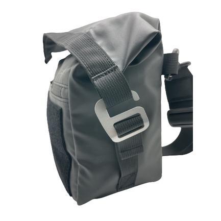 100% WATERPROOF POLYESTER Detachable Front Block Bag with … in Woodlands - Image 1