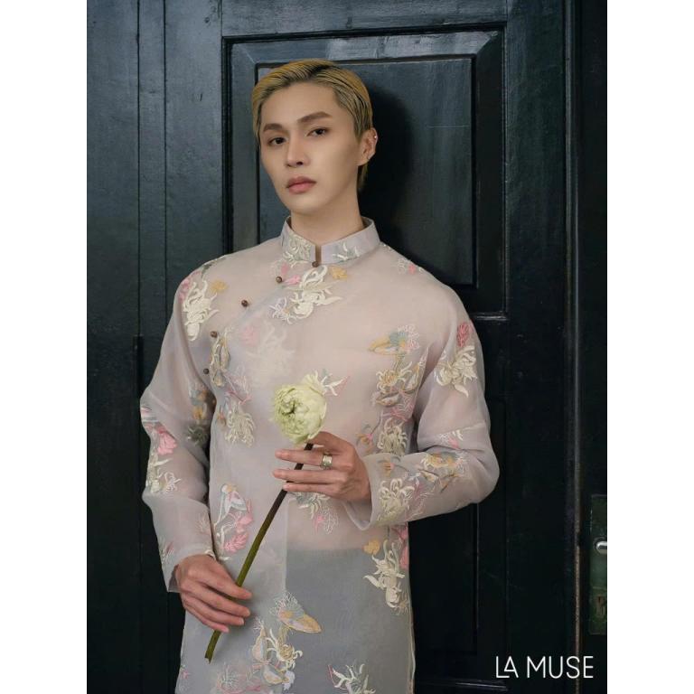 Modern Ao Dai for Men in Thick Patterned Fabric for Ceremony CNY in Bukit Merah - Image 1