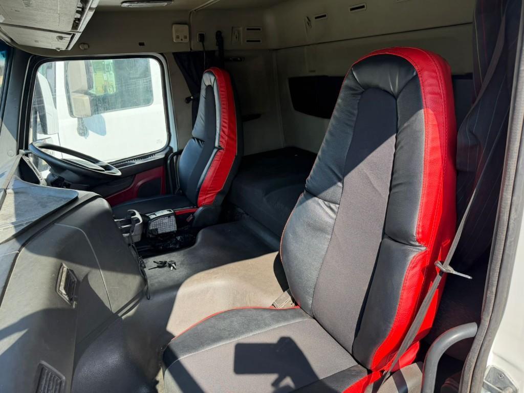 USED 2019 VOLVO FMX 440 FOR SALE in Benoni - Image 3