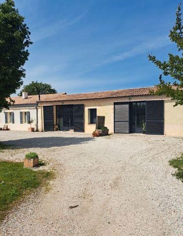 Maison à Saint-Médard-en-Jalles - Photo 1
