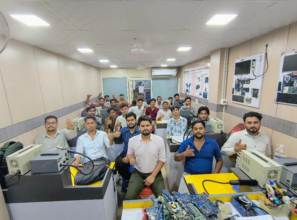 Why Prefer Multitech Institute for Laptop Repairing Institute in Tilak Nagar - Image 1