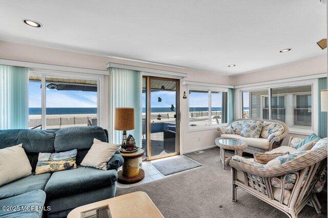Beachfront, Manasquan, Home For Rent in Howell Township - Image 1