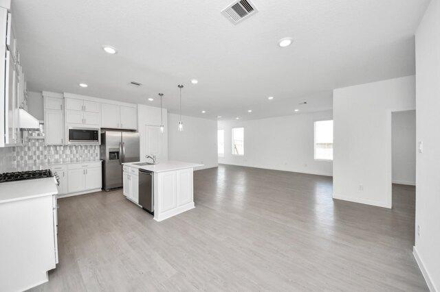 Pondview Dr, Waller, Home For Rent in The Woodlands - Image 1