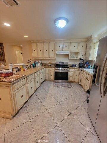 Rose St, Paramount, Home For Rent in Paramount - Image 1