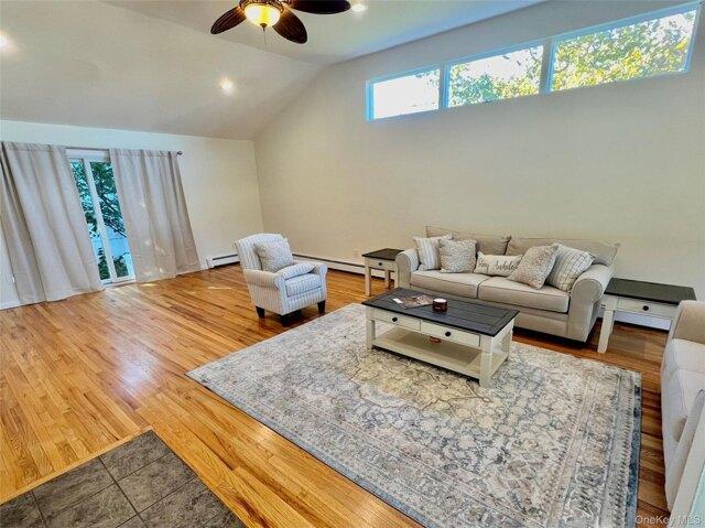 Biarritz St, Long Beach, Home For Rent in Long Beach - Image 1