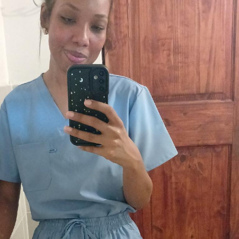 OFREZCO MIS SERVICIOS CUIDADO ADULTO MAYOR SALIDA DIARIA en Panamá - Imagen 3
