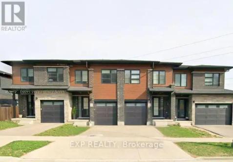 897 ROBERT FERRIE DRIVE in Kitchener - Image 1