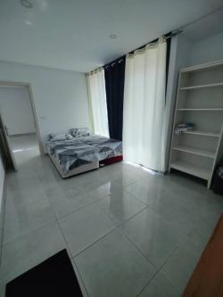 A LOUER DUPLEX DE 5 PIÈCES +PISCINE RIVIÉRA ABATTA à Abidjan - Photo 3