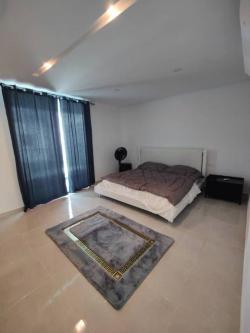 A LOUER DUPLEX DE 5 PIÈCES +PISCINE RIVIÉRA ABATTA à Abidjan - Photo 4