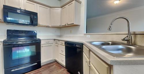 A PLACE FOR YOU AND YOUR FAMILY IN Atlanta, GA in Atlanta - Image 2