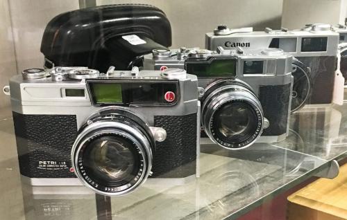 A PROFESIONALES FOTÓGRAFOS Y TIENDAS VINTAGE en Toledo - Imagen 1