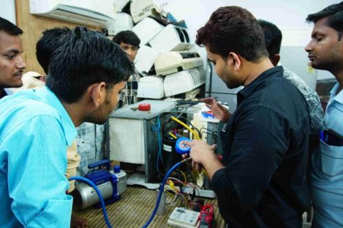 AC Mechanical Repairing Course in Tilak Nagar - Image 2