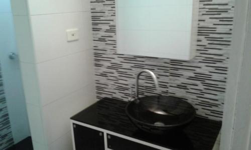 ACOGEDOR APARTAESTUDIO CENTRO en Bogotá - Imagen 4