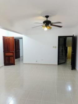 ALQUILO AMPLIO APARTAMENTO EN RENACIMIENTO PRÓXIMO A LA PRIVADA en Santo Domingo - Imagen 2