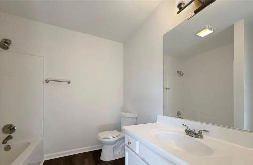 AMAZING 3BED 2BATH FOR RENT in Charlotte - Image 4