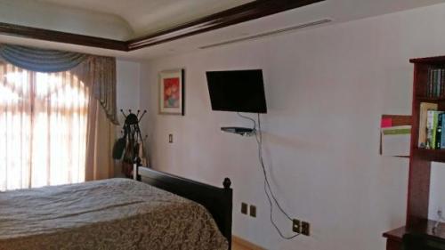 AMPLIA CASA EN RENTA EN EXCELENTES CONDICIONES en Zapopan - Imagen 16
