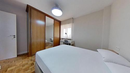 AMPLIO ÁTICO EN LOS CRISTIANOS en Alcorcón - Imagen 1